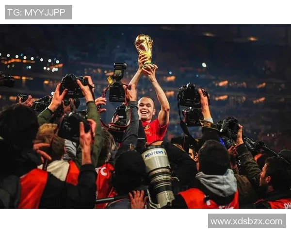 世界足球明星与银幕传奇的完美交融探索足球与电影的精彩瞬间